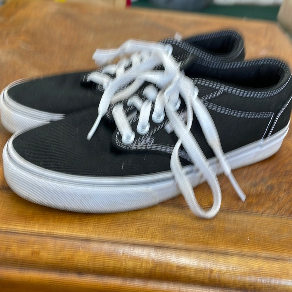 Black Vans shoes